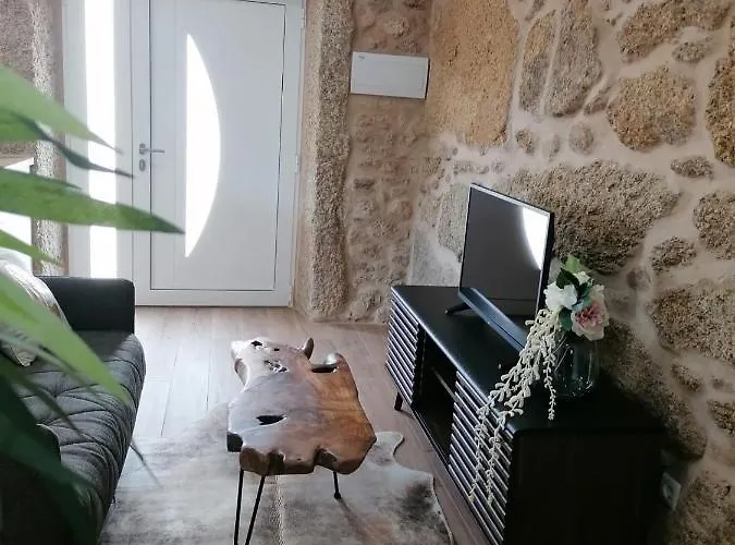 Cantinho D'aldeia Holiday home